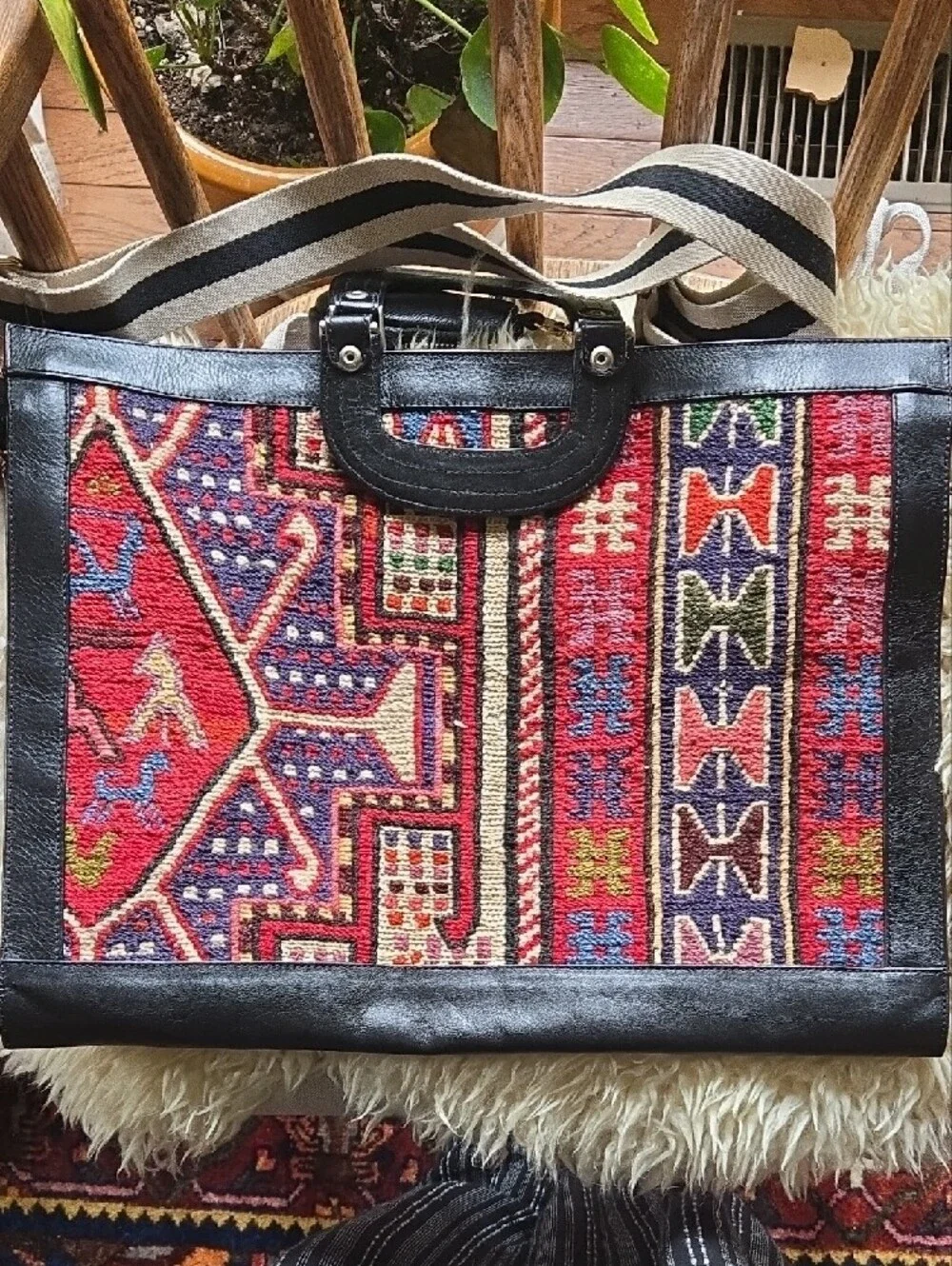 Tapestry, KILIM ART Boho Woven Tribal Pattern Tote - Red, Navy, Cream